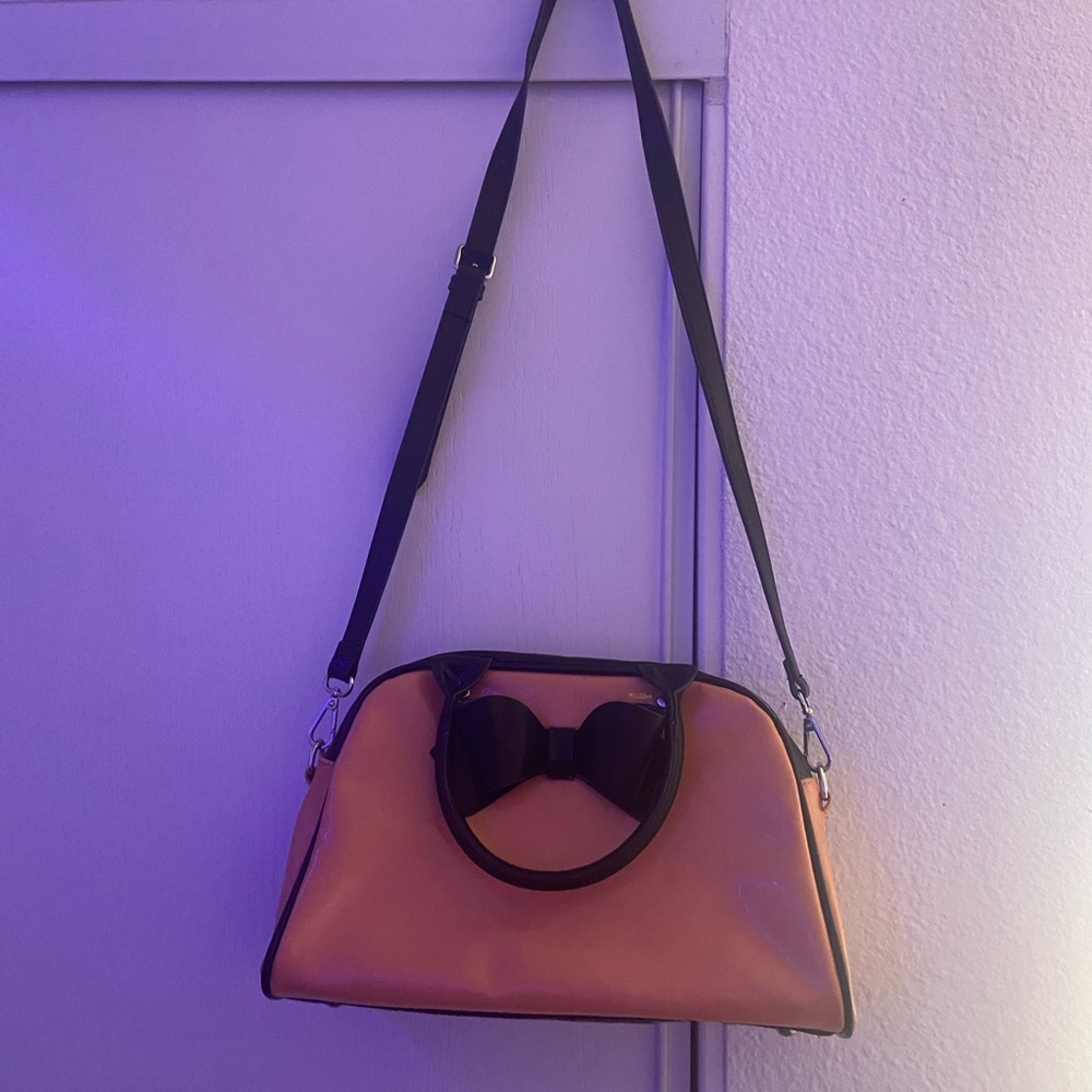 Large Vintage style handbag